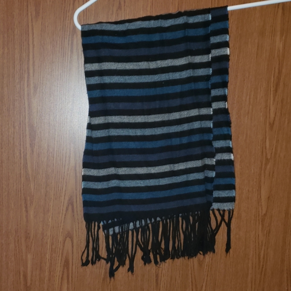 Horizontal Lines Scarf